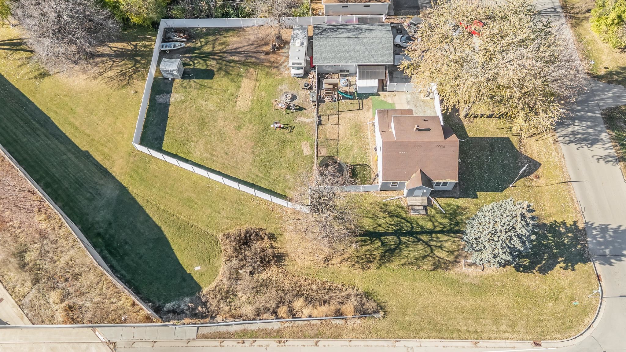 1338 Racine Road Menasha, WI 54952 - Photo 4 of 32