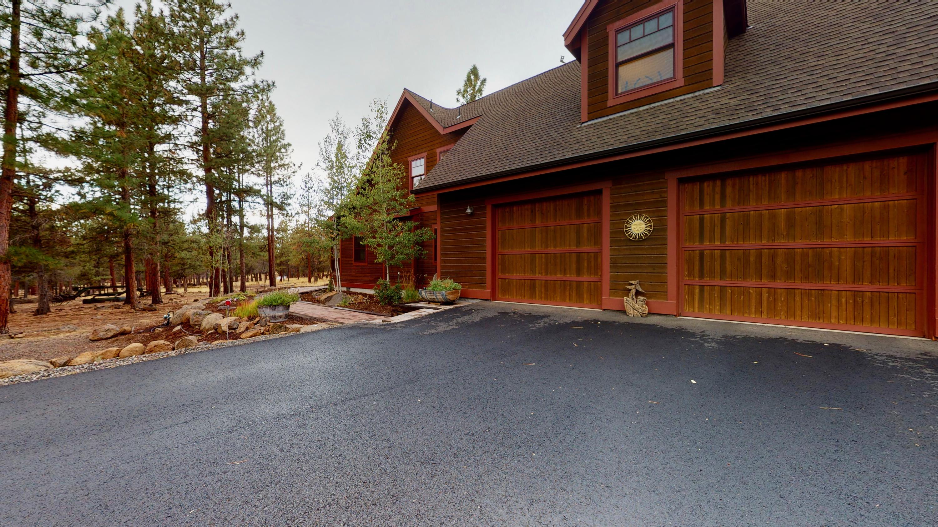 16580 Fair Mile Road Sisters, OR 97759 - Photo 6 of 38 16580-Fair-Mile-09192020_084909