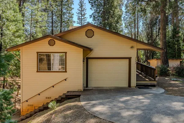 $349,000 | 26290 Parkwood Drive East, Pioneer, CA 95666