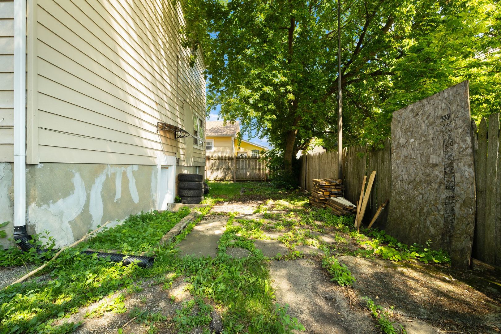 605 Keep Avenue Elgin, IL 60120 - Photo 29 of 34