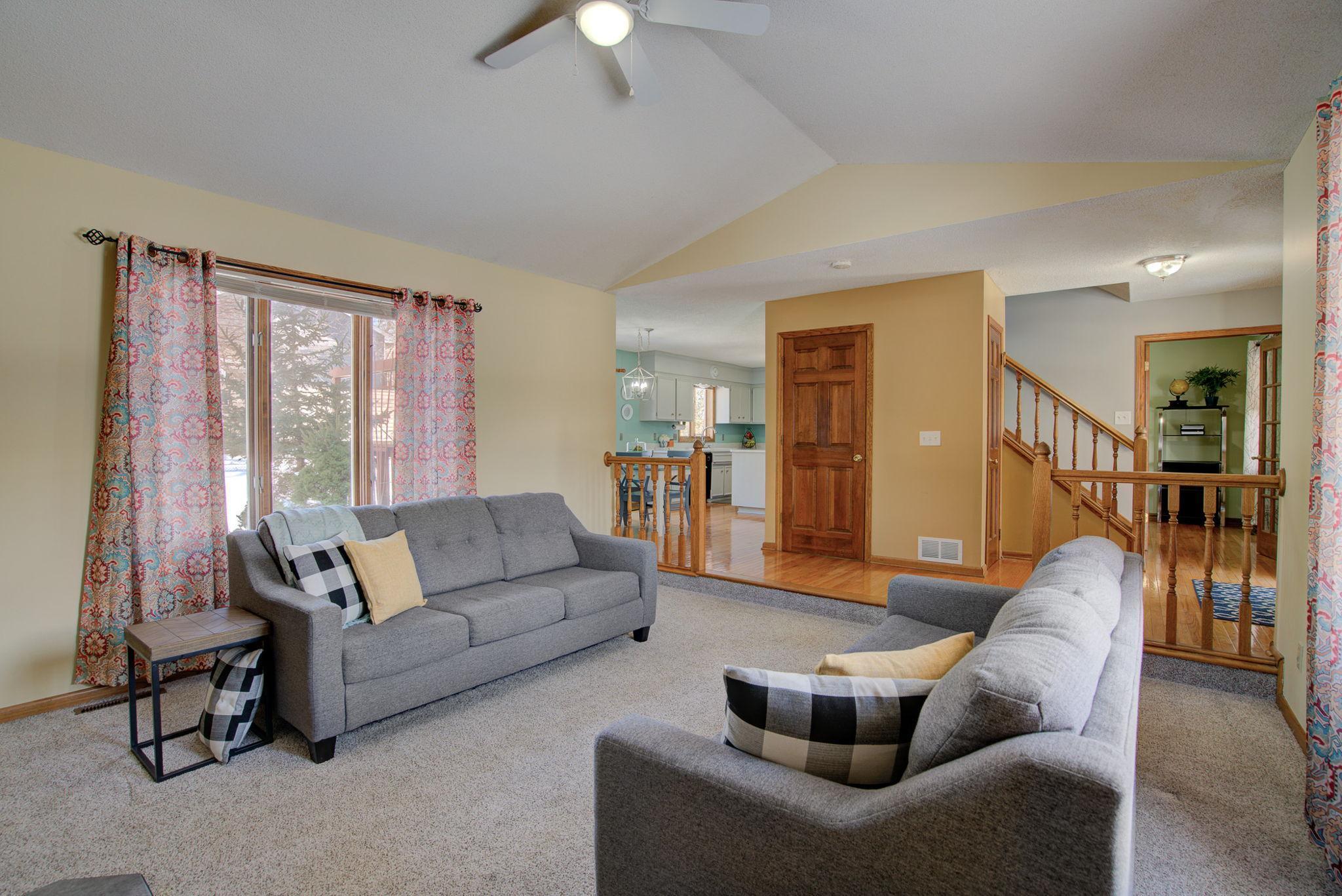 4585 Cliff Ridge Court Eagan, MN 55123 - Photo 4 of 21 Gallery Image 4