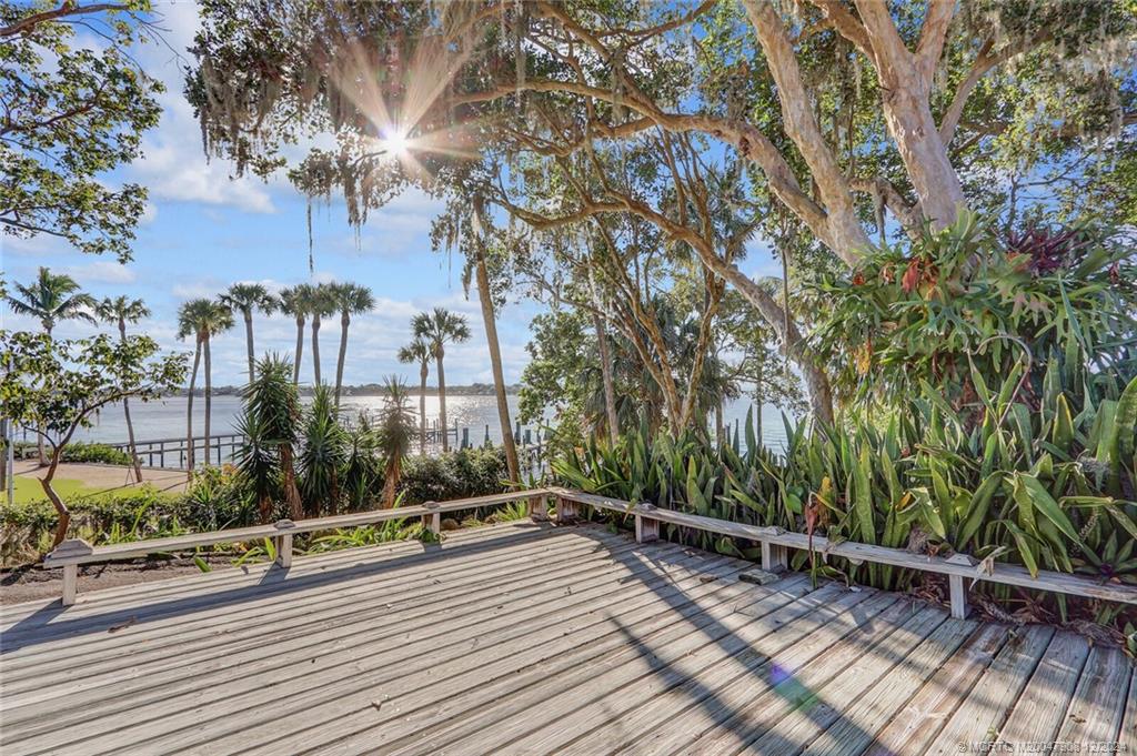 51 North River Road Stuart, FL 34996 - Photo 37 of 59 a view of a pathway with a yard