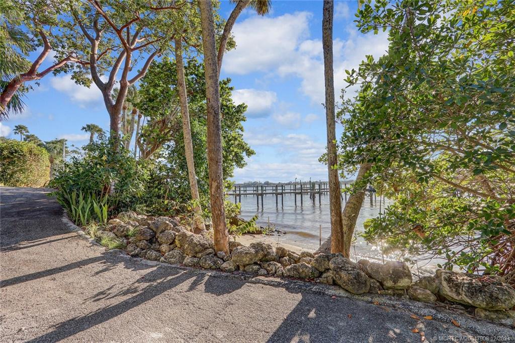 51 North River Road Stuart, FL 34996 - Photo 43 of 59 a view of a entrance gate of a house
