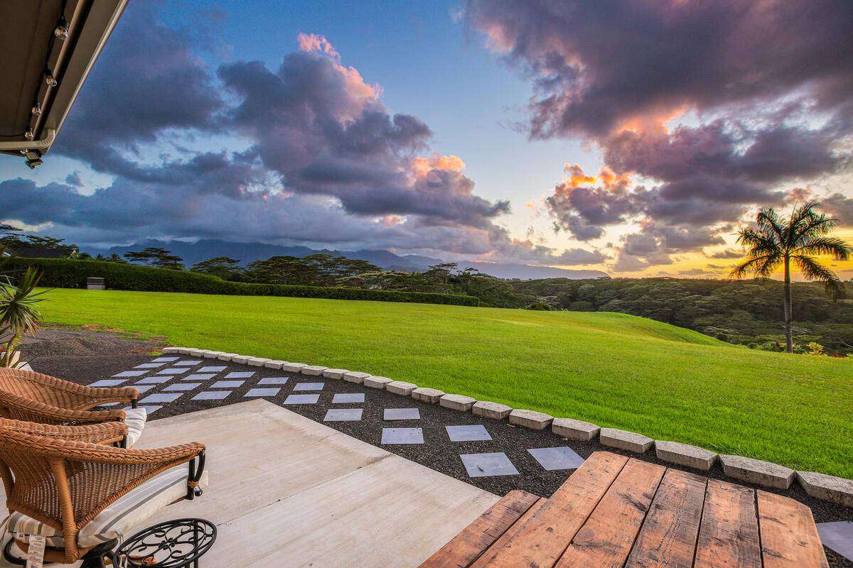 4858 Kahiliholo Road, Unit #3 Kilauea, HI 96754 - Photo 19 of 22 a view of swimming pool and ocean view