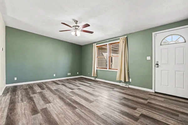 $275,000 | 285 East 1st Street, Braidwood, IL 60408