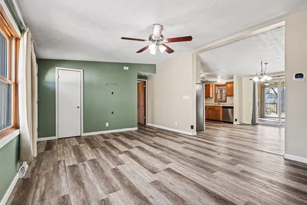 $275,000 | 285 East 1st Street, Braidwood, IL 60408