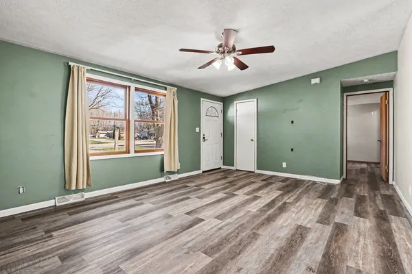 $275,000 | 285 East 1st Street, Braidwood, IL 60408