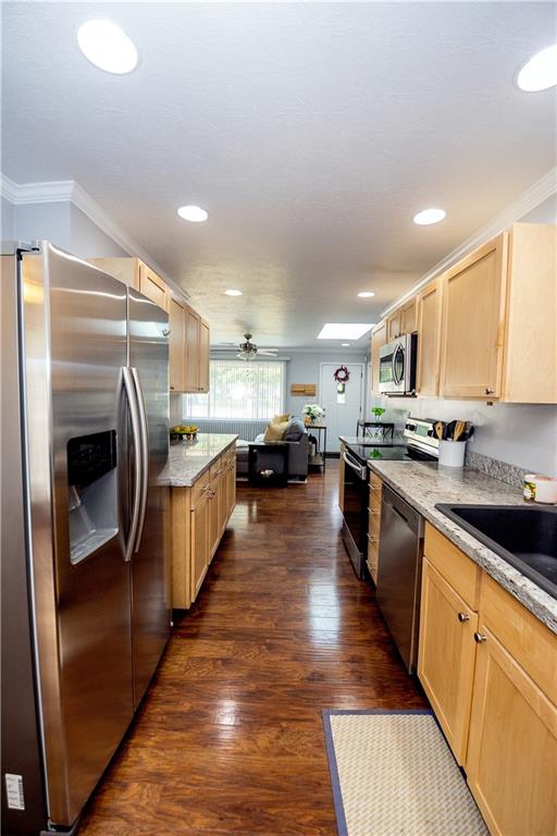 1717 Randall Road Indianapolis, IN 46240 - Photo 18 of 22 Gallery Image 18