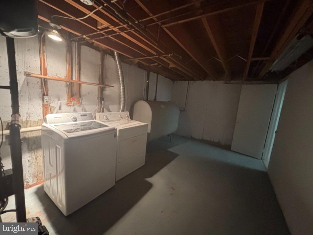 3106 Walnut Ridge Drive Pottstown, PA 19464 - Photo 13 of 14 a utility room with dryer and washer