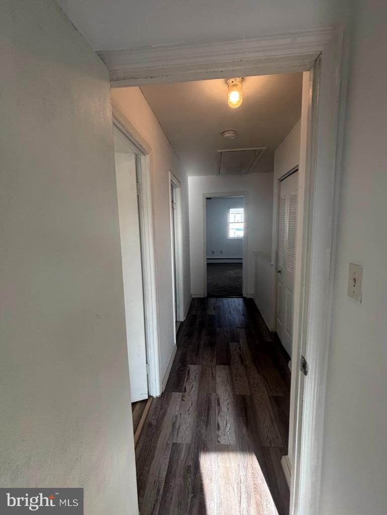 3106 Walnut Ridge Drive Pottstown, PA 19464 - Photo 9 of 14 a view of a hallway