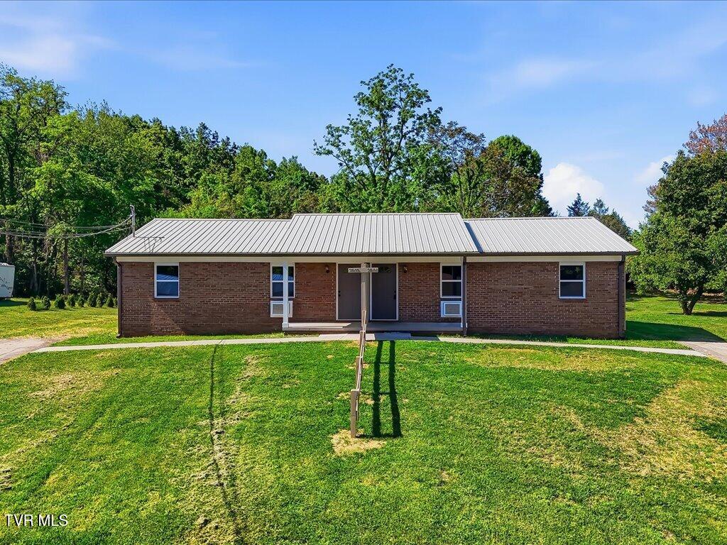 2860 Blue Ridge Dr - 1