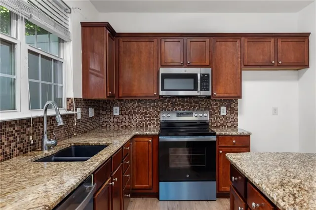 $302,000 | 2610 Pierce Brennen Court Northeast, Lawrenceville, GA 30043