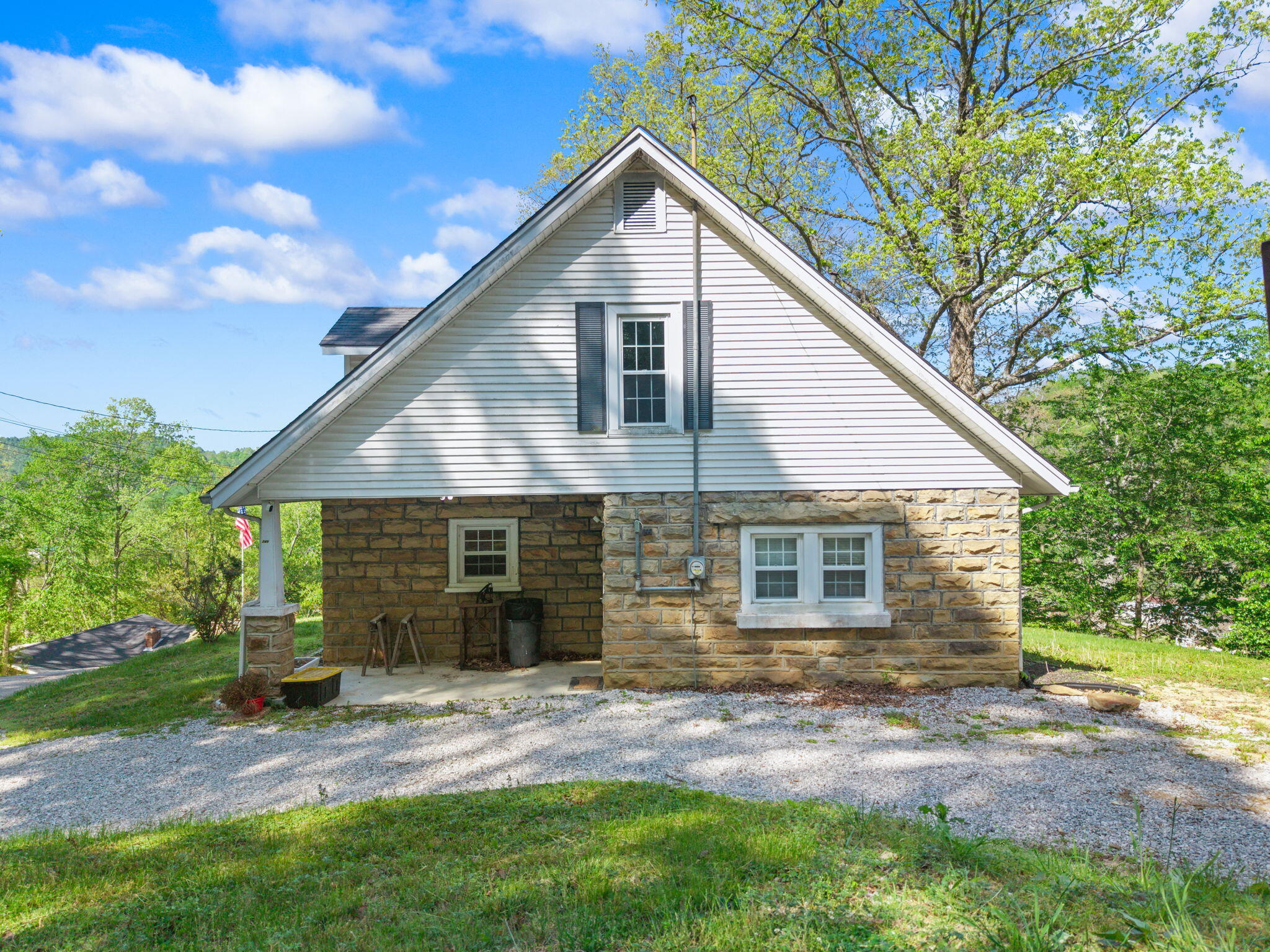249 3rd Street Manchester, KY 40962 - Photo 14 of 65 7-web-or-mls-DJI_20260423104414_0021_D