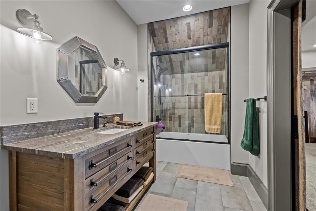 103 9 Bark Way Sunset, SC 29685 - Photo 26 of 50 3rd Full Bathroom-upper level