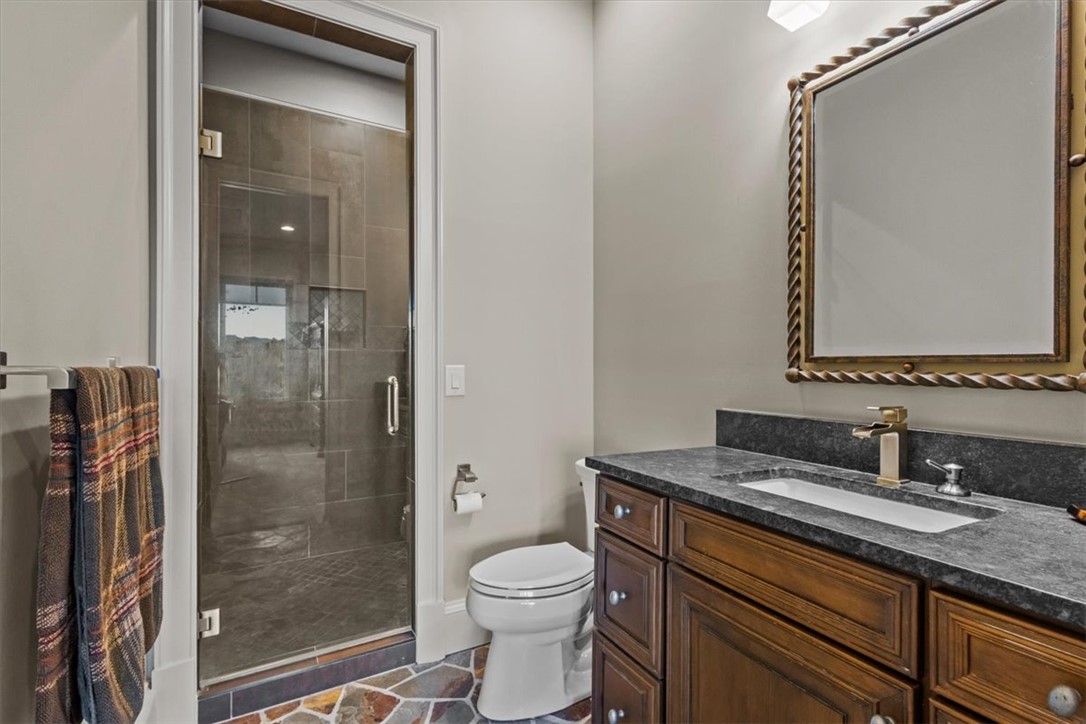103 9 Bark Way Sunset, SC 29685 - Photo 28 of 50 2nd Bedroom ensuite bathroom