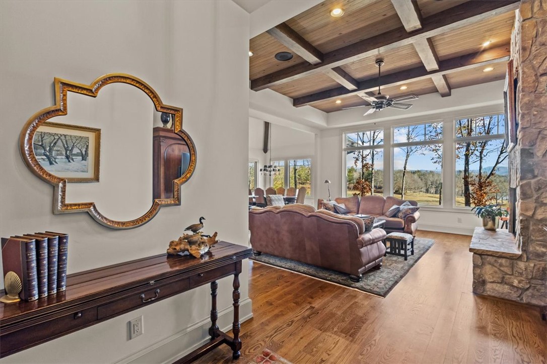 103 9 Bark Way Sunset, SC 29685 - Photo 4 of 50 Gallery Image 4
