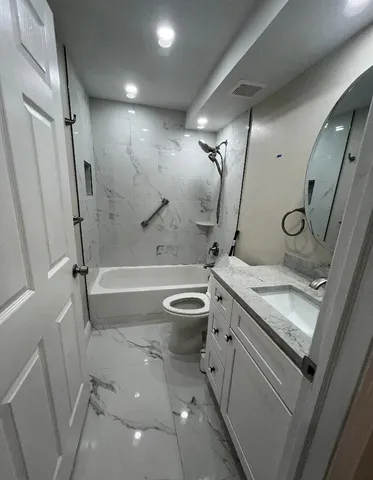 $1,995 | 253 Burgundy Avenue, Delray Beach, FL 33484