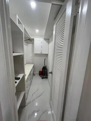 $1,995 | 253 Burgundy Avenue, Delray Beach, FL 33484