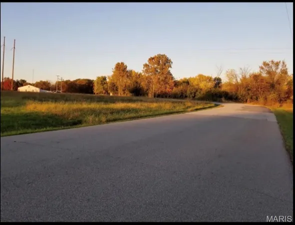 $45,000 | 47 East E Highway, Winfield, MO 63389