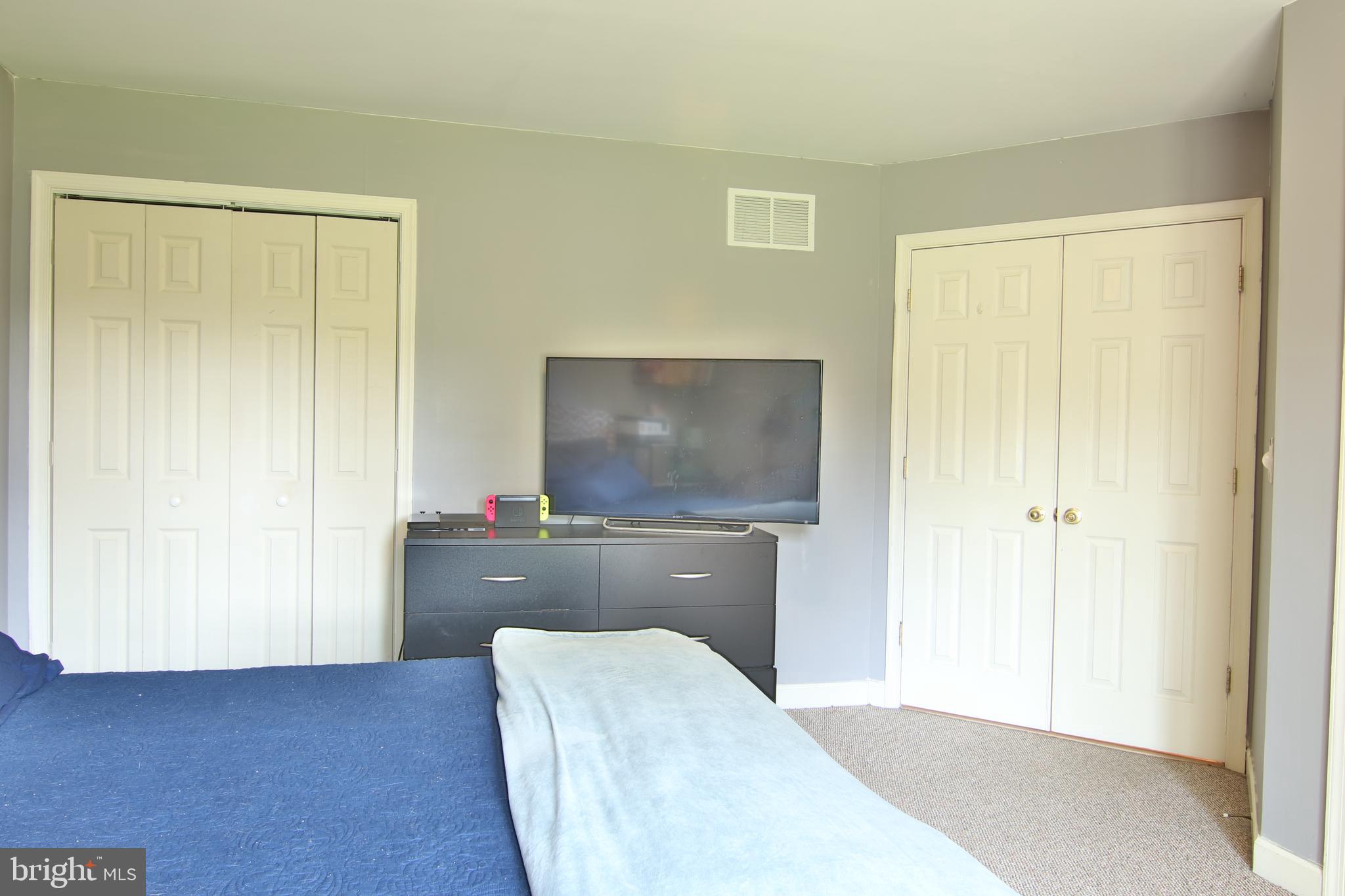 705 Powhatan Beach Road Pasadena, MD 21122 - Photo 11 of 22 Primary Bedroom