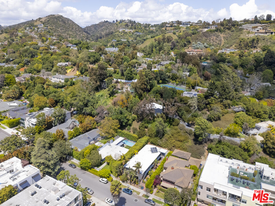 11747 Bellagio Road Los Angeles, CA 90049 - Photo 19 of 19