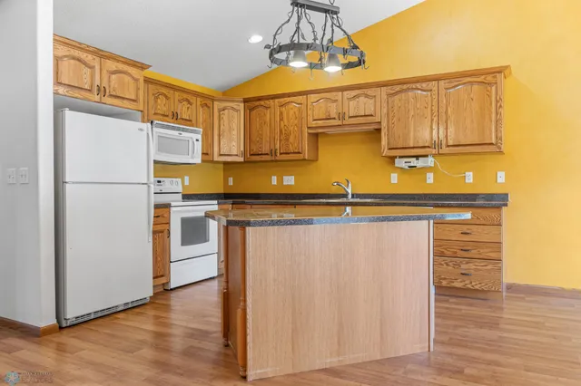 $309,000 | 600 32nd Street North, Moorhead, MN 56560