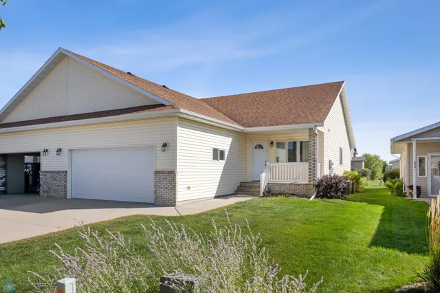 $309,000 | 600 32nd Street North, Moorhead, MN 56560
