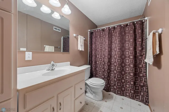 $309,000 | 600 32nd Street North, Moorhead, MN 56560