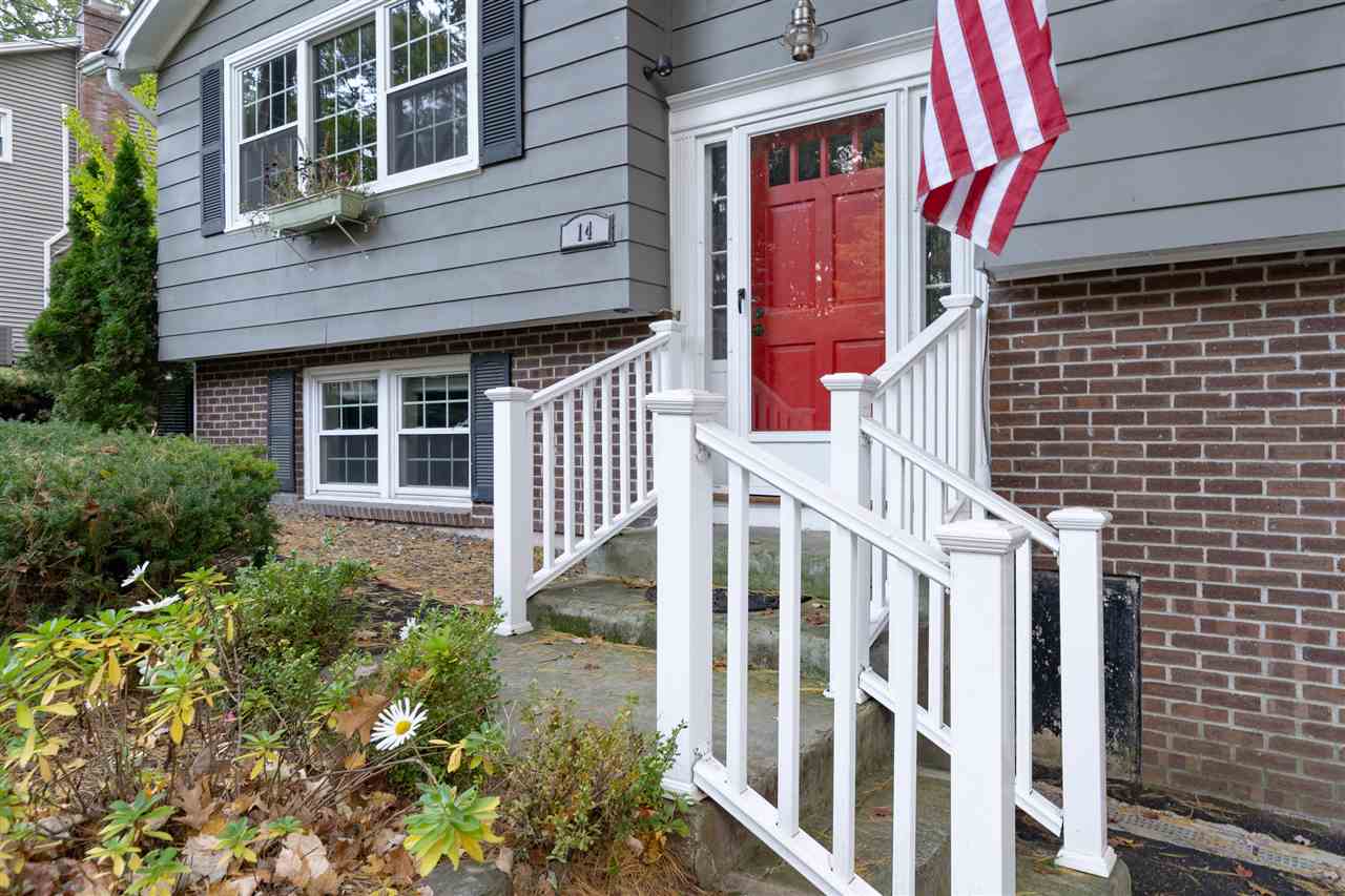 14 Century Road Nashua, NH 03064 - Photo 3 of 26