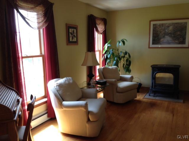 210 Ruth Road Bath, PA 18014 - Photo 7 of 8