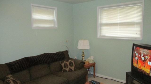 2555 Hamburg Road Southwest Lancaster, OH 43130 - Photo 4 of 30 Gallery Image 4