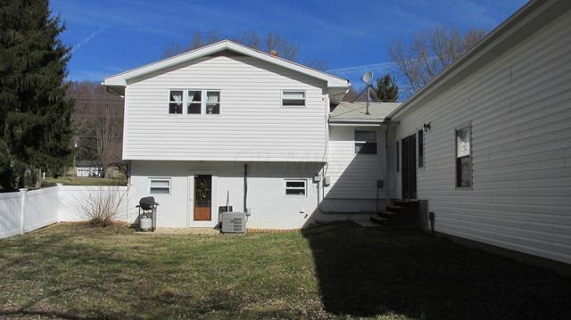 2555 Hamburg Road Southwest Lancaster, OH 43130 - Photo 7 of 30 Gallery Image 7