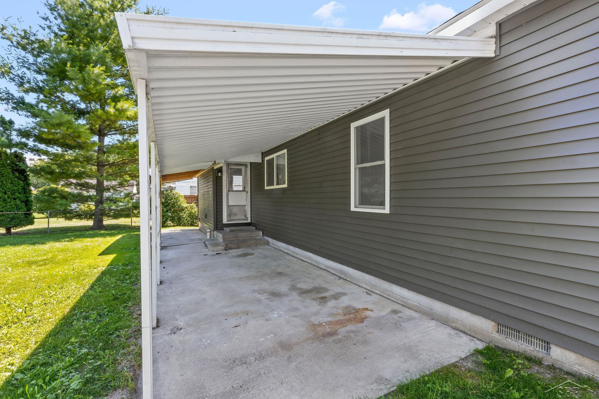 305 Braddock Street Bay City, MI 48708 - Photo 28 of 36