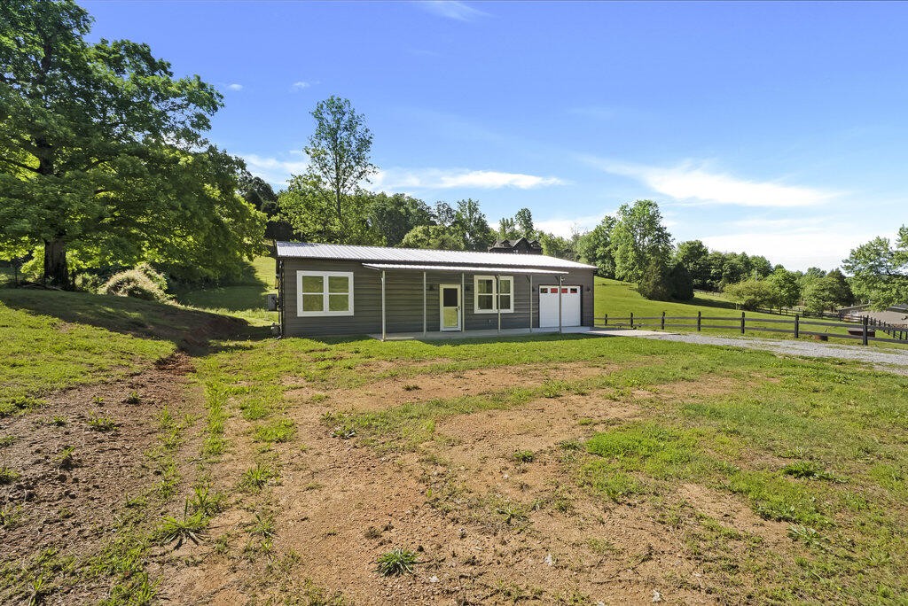 1295 Ideal Valley Road Spring City, TN 37381 - Photo 4 of 30
