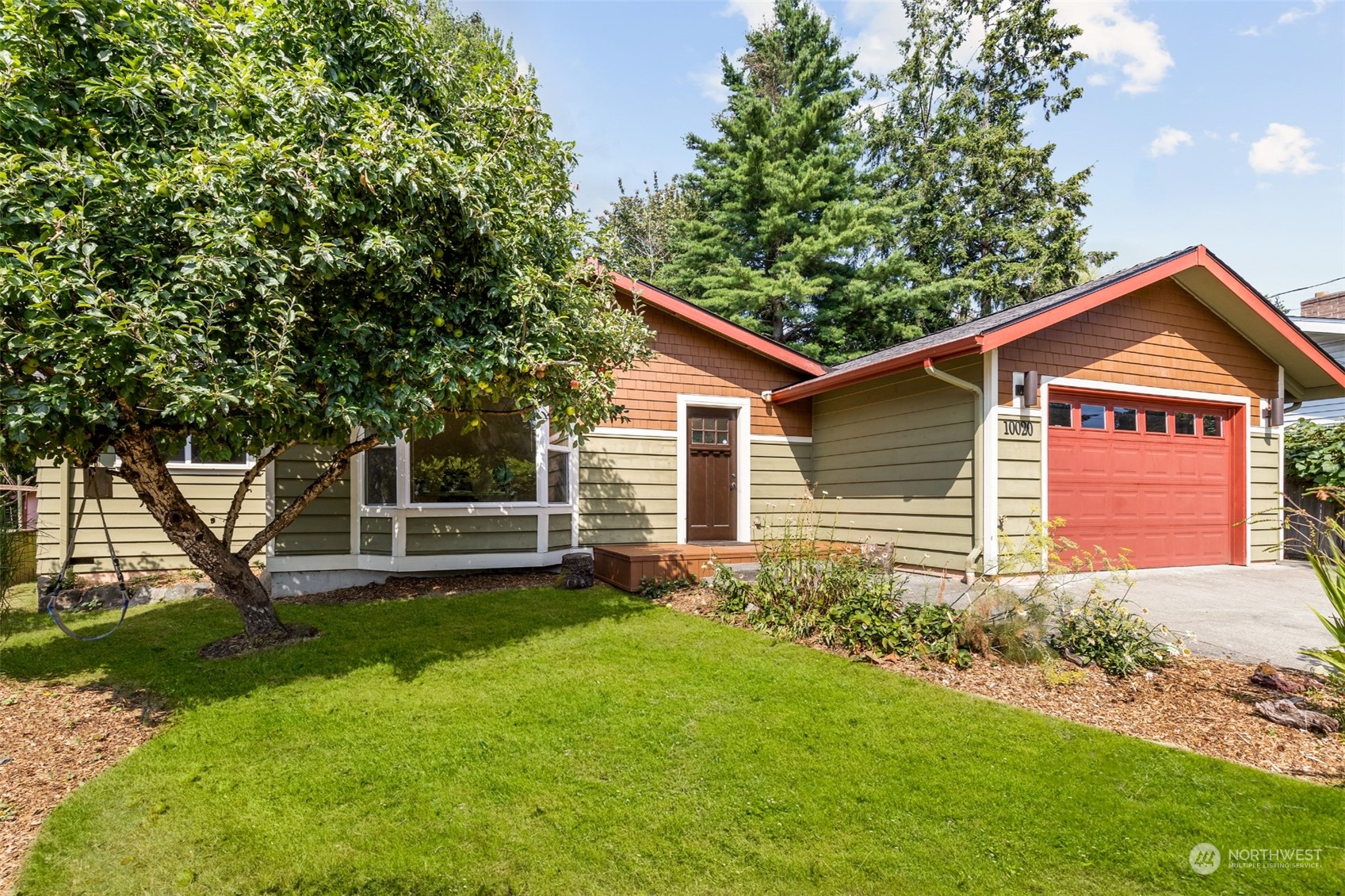 10020 Northeast 201st Street Bothell, WA 98011 - Photo 2 of 40 Gallery Image 2