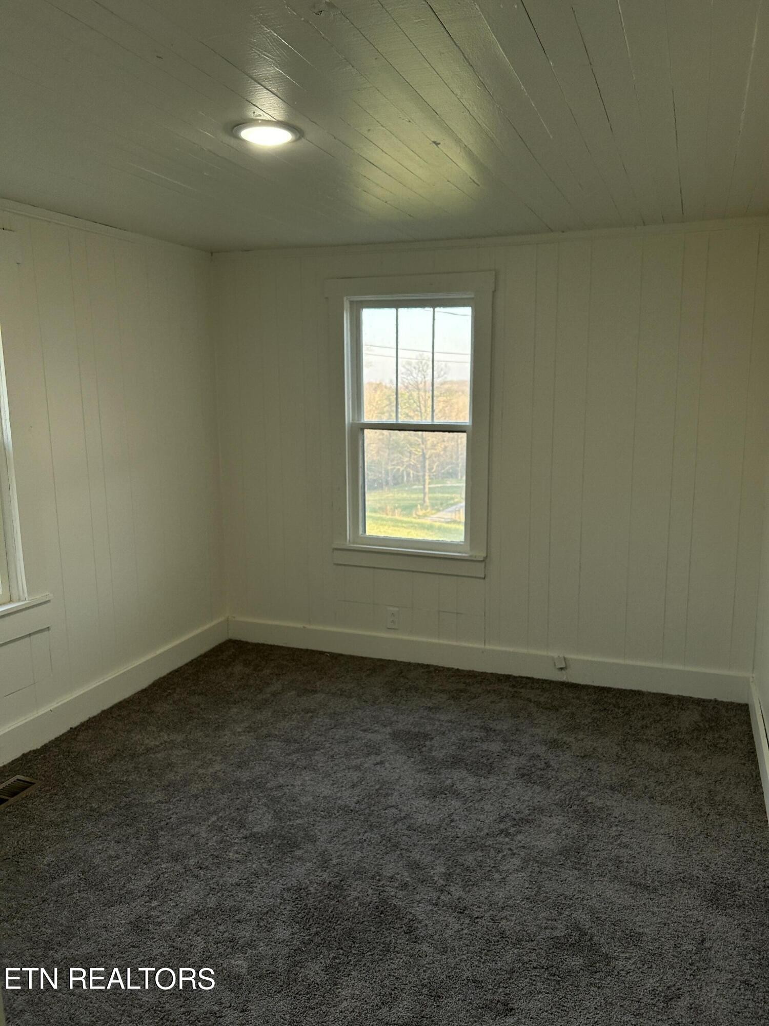 379 Billy Ridge Road Jamestown, TN 38556 - Photo 12 of 14 Gallery Image 12