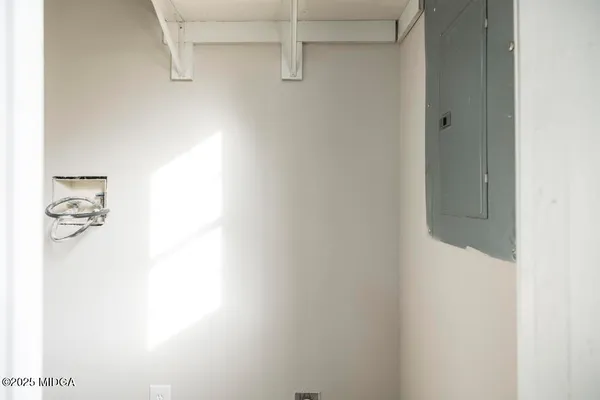 $240,000 | 2311 Gwendale Drive East, Lizella, GA 31052