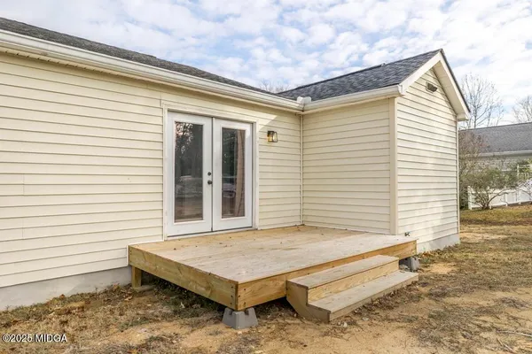 $240,000 | 2311 Gwendale Drive East, Lizella, GA 31052