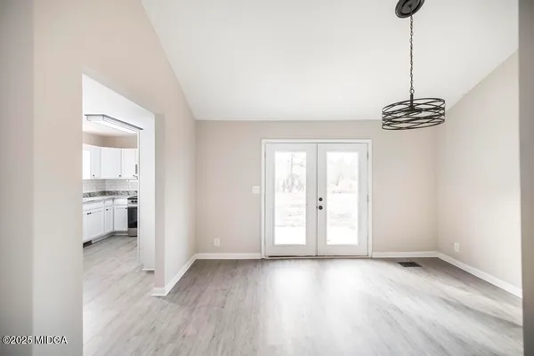 $240,000 | 2311 Gwendale Drive East, Lizella, GA 31052