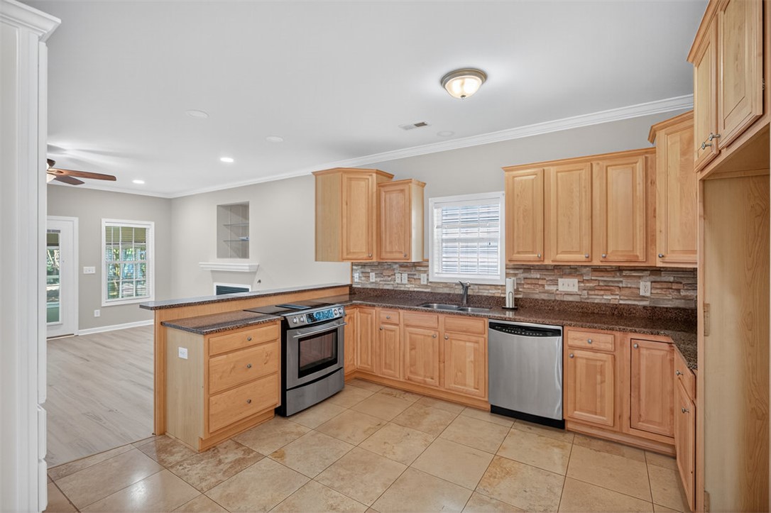 120 Harbour Springs Way Anderson, SC 29626 - Photo 8 of 26