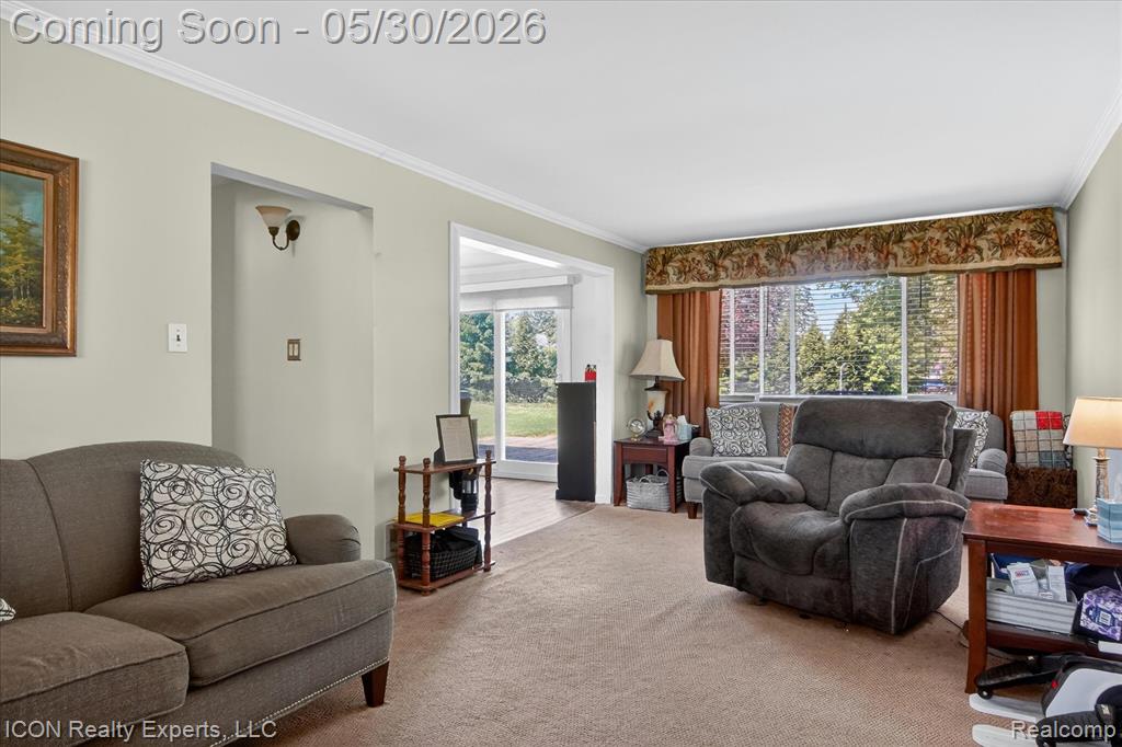 1869 Middle Trail Road Walled Lake, MI 48390 - Photo 8 of 46