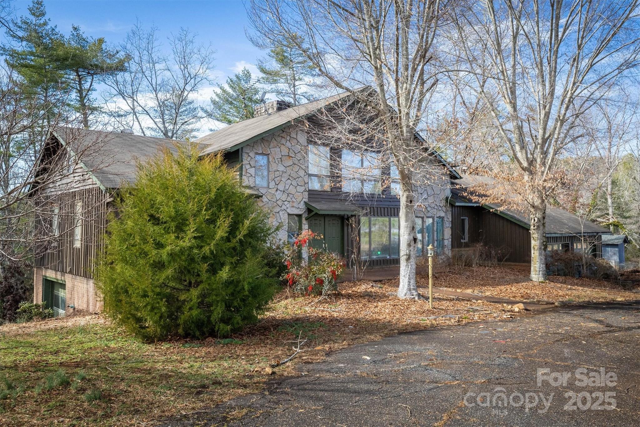 3827 River Road Morganton, NC 28655 - Photo 1 of 30 Gallery Image 1