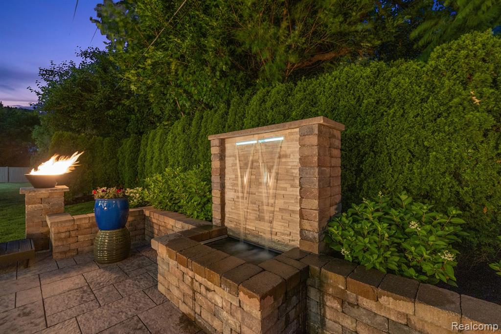 1185 Manchester Road Birmingham, MI 48009 - Photo 70 of 74 Gallery Image 70
