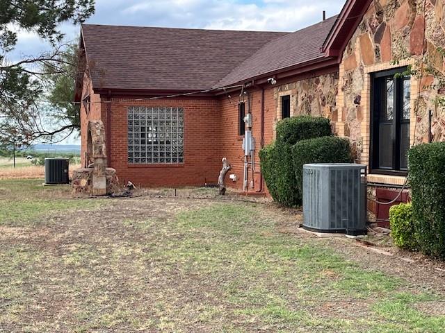 1163 State Highway 70 Rotan, TX 79546 - Photo 10 of 40 2 HVAC units - zoned