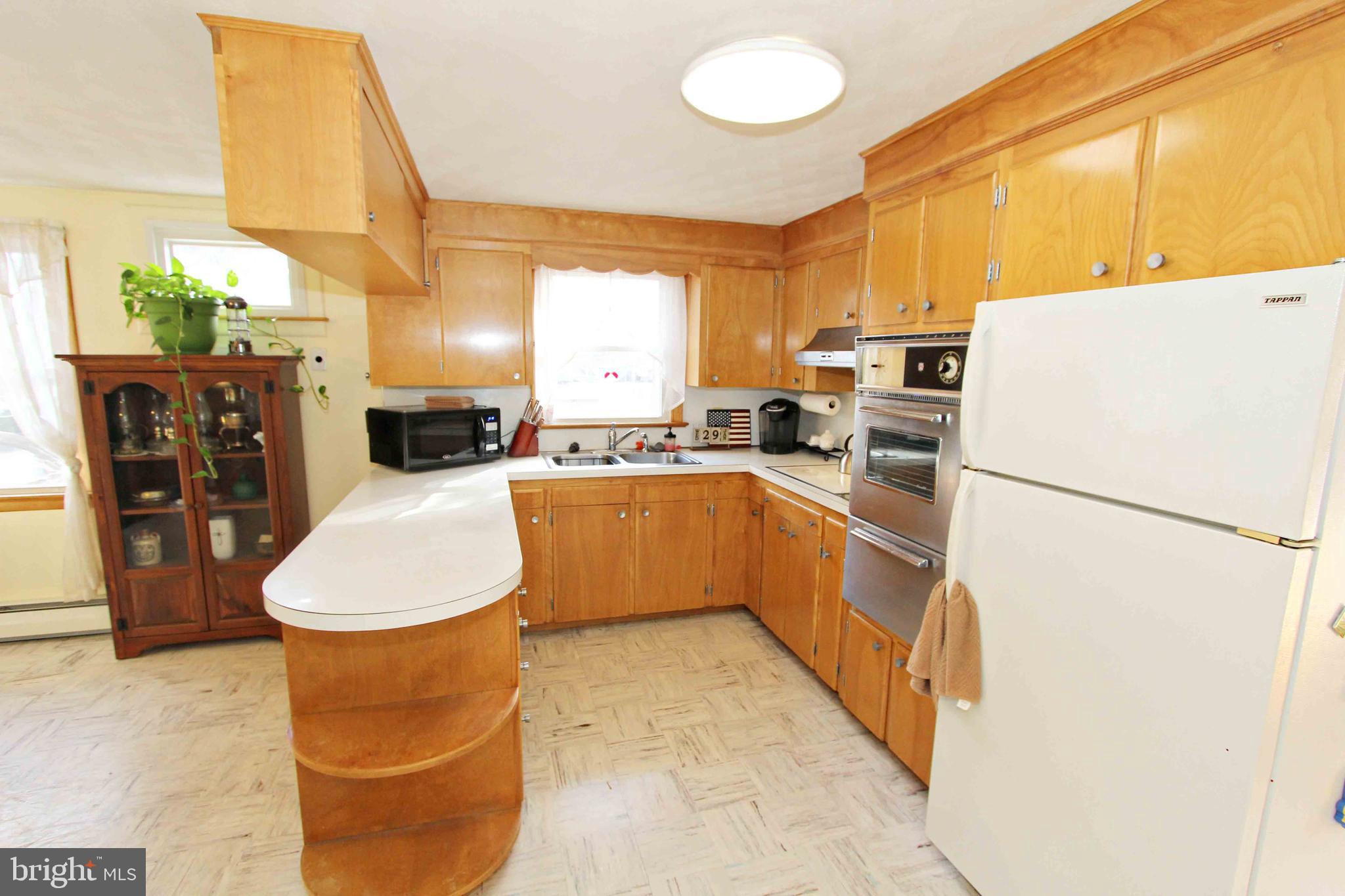 205 Rosedale Drive Manchester, PA 17345 - Photo 13 of 28 Gallery Image 13