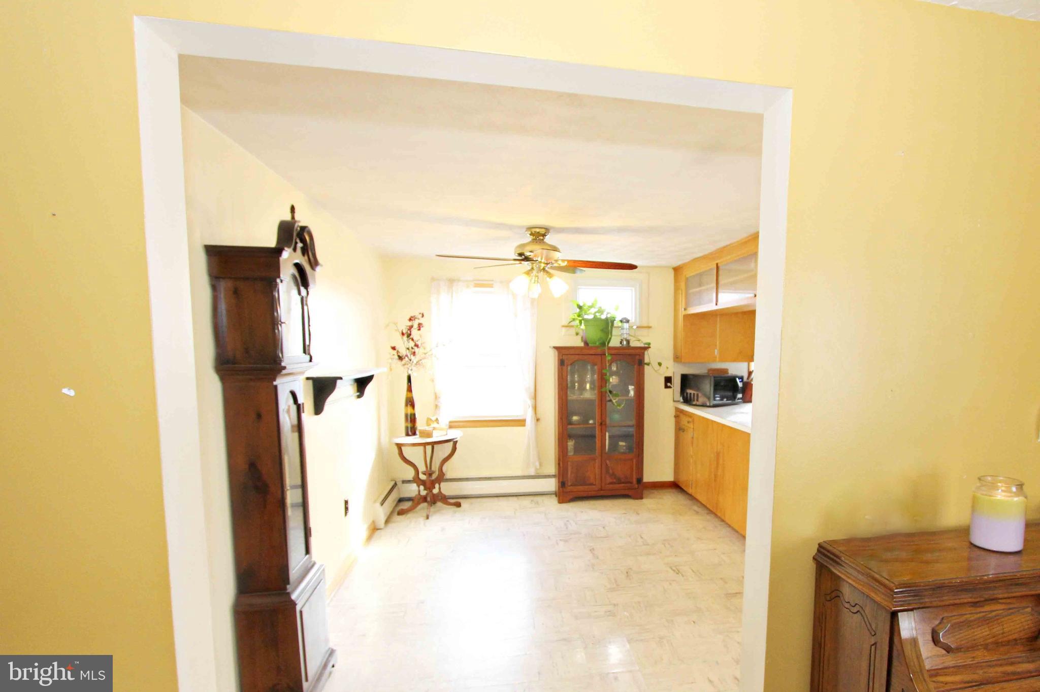 205 Rosedale Drive Manchester, PA 17345 - Photo 7 of 28 Dining Area