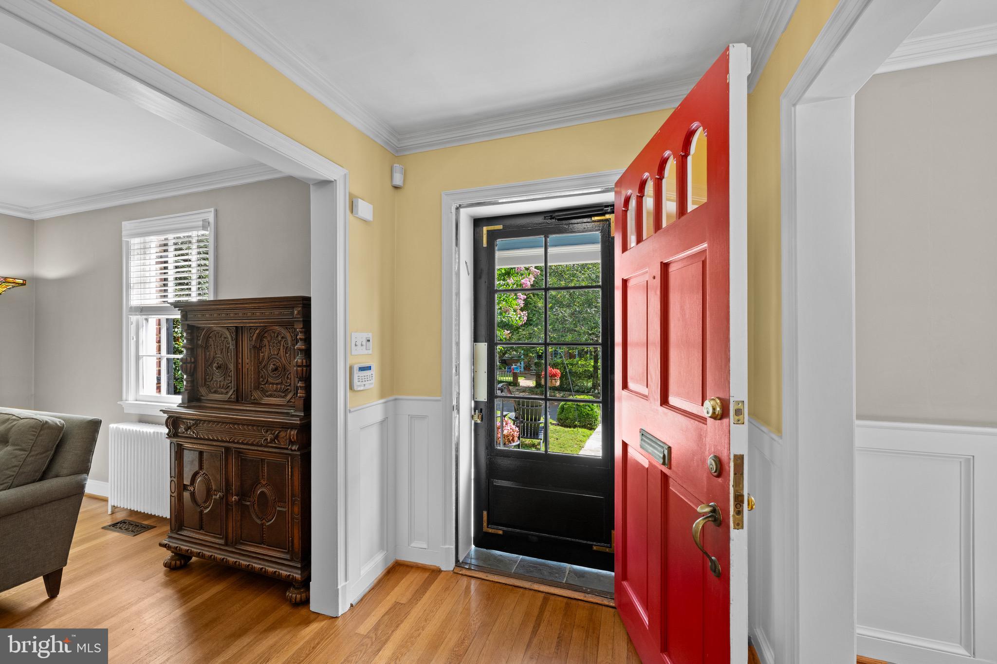 7802 Stratford Road Bethesda, MD 20814 - Photo 3 of 22 Gallery Image 3
