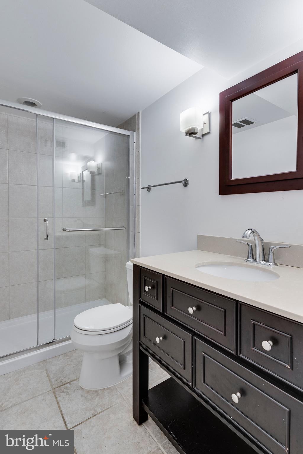 710 Columbia Road Northwest, Unit B Washington, DC 20001 - Photo 8 of 13