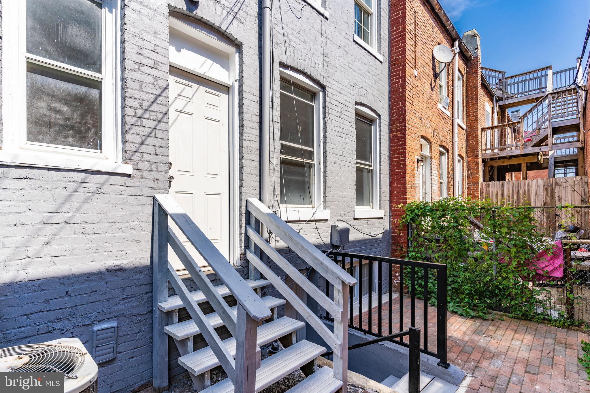 710 Columbia Road Northwest, Unit B Washington, DC 20001 - Photo 10 of 13