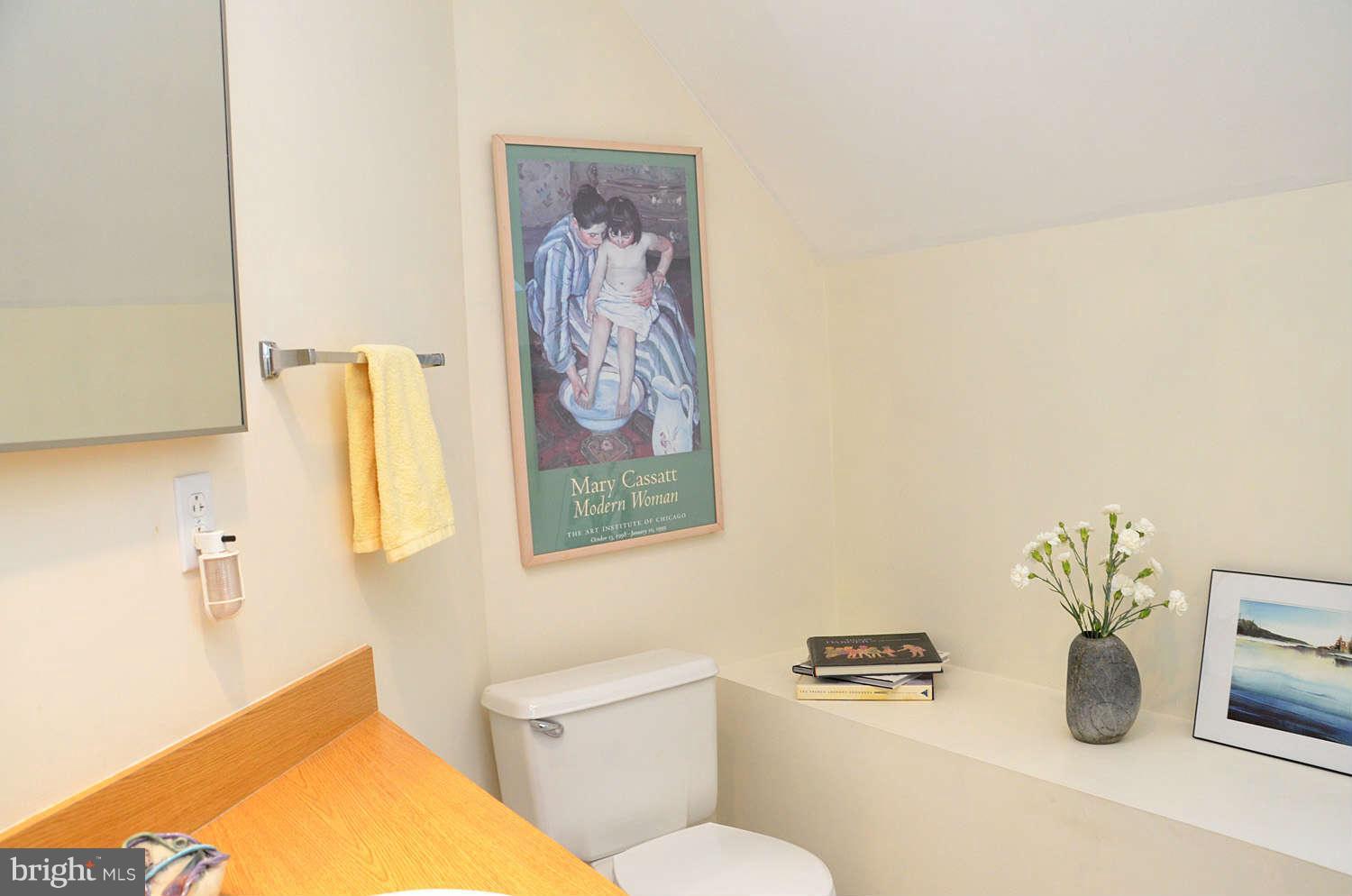 11503 Turnbridge Lane Reston, VA 20194 - Photo 20 of 30 Bath